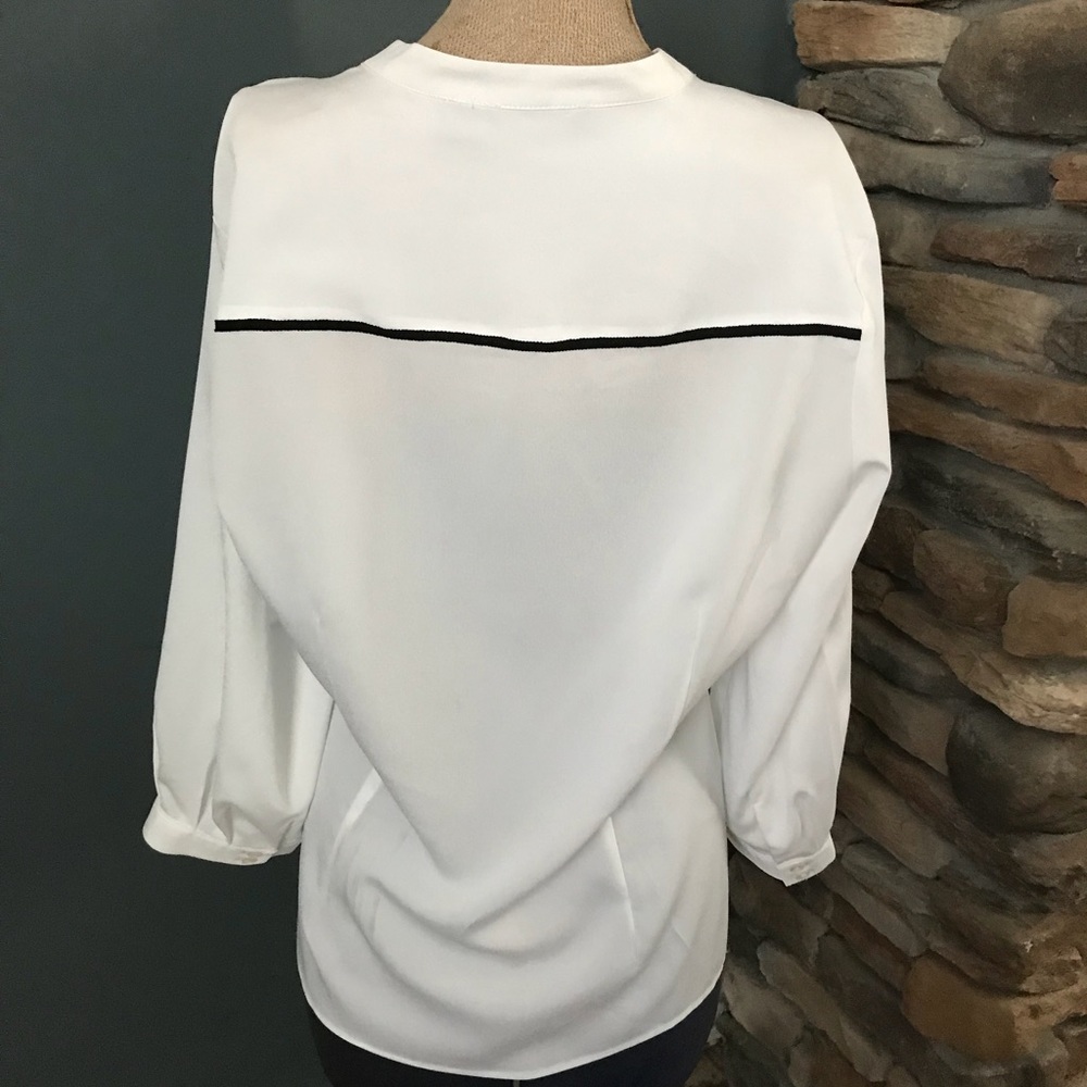 Sioni Ruffle Blouse - Picture 4 of 5